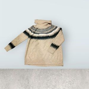 Turtle neck sweater